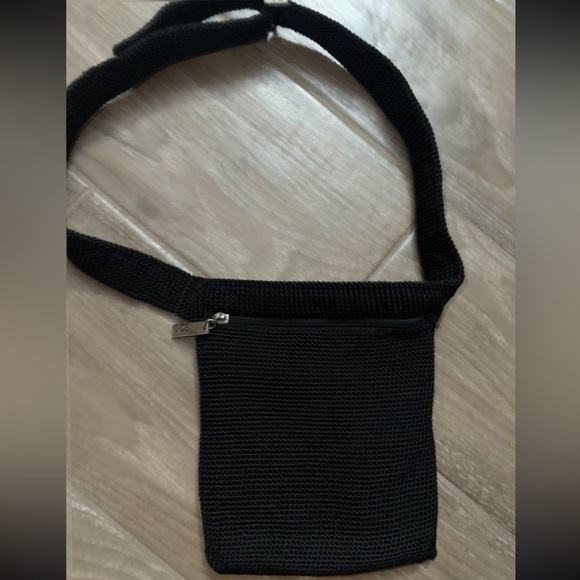 black woven versatile crossbody bag from Sak Small to Medium - Picture 6 of 9